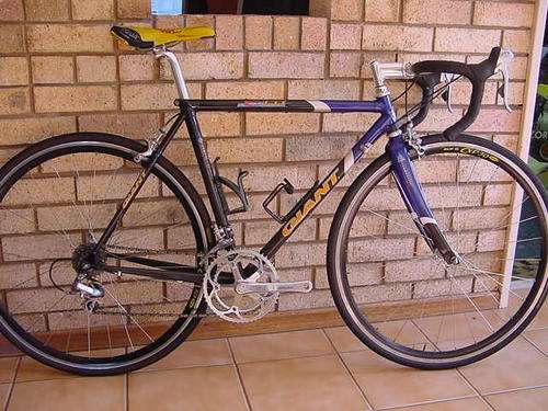 Giant CFR - 52cm Road Bike