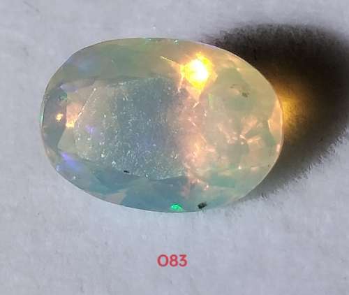 100% Natural WORLD CLASS FACETED RAINBOW OPAL - 0.95ct - Colour Play incl. Blue