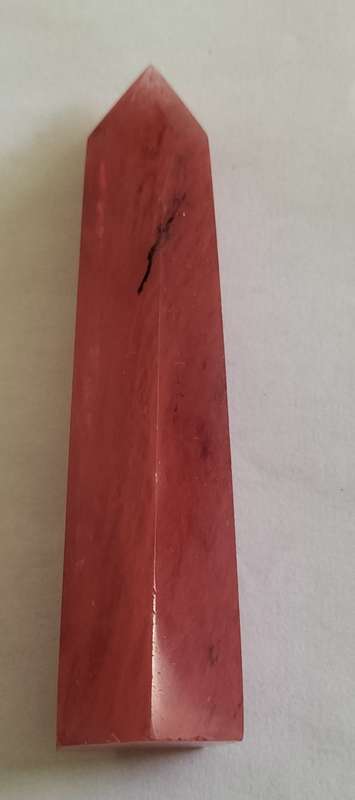RED QUARTZ CRYSTAL TERMINATED TO A POINT
