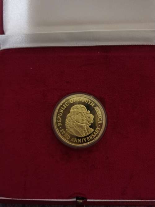1961 - 1983  1oz Gold Medalion 22nd Anniversary of the Republic of South Africa.
