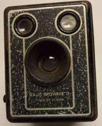 KODAK BROWNIE BOX CAMERA SIX-20