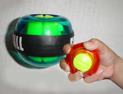 Wrist Ball / Power Ball / Exercise and strengthen your wrists and forearms