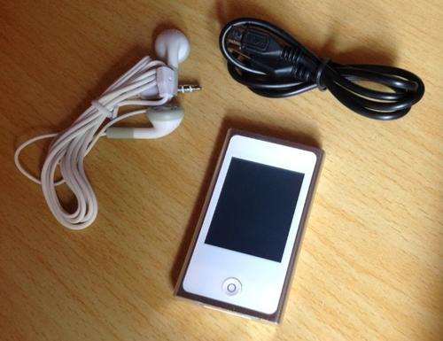 New 7th Gen 2" TFT Touch Screen 16GB Mp3/Mp4 player digital fm radio video player - FREE Delivery