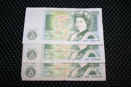 ##### 3 X London 1 Pound Notes #####