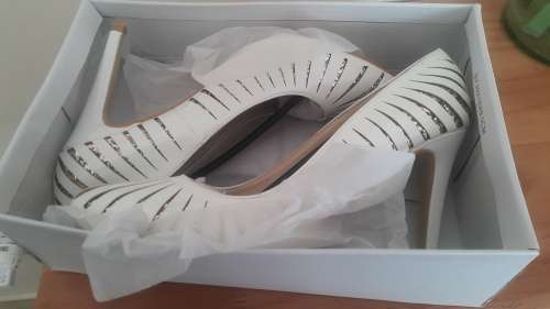 Skaloni Designer label shoes (Gold and White)