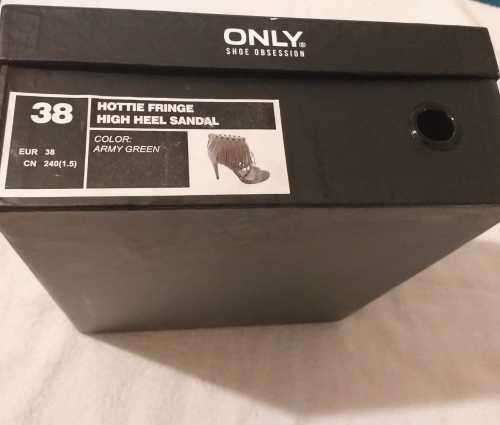 (Only Geniune Leather  Designer label shoes.