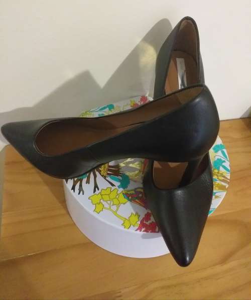 Brand New H&M Pointed Stiletto (Genuine Leather)