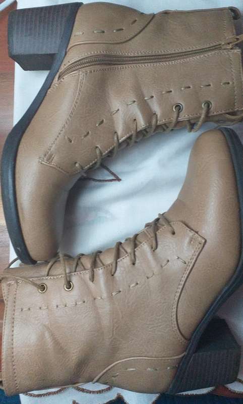 Genuine MADISON Lace up MID CALF BOOTS (Mint Condition, still as new)