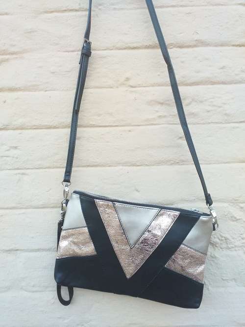 PIMKIE EDITION SLING CROSS OVER BAG