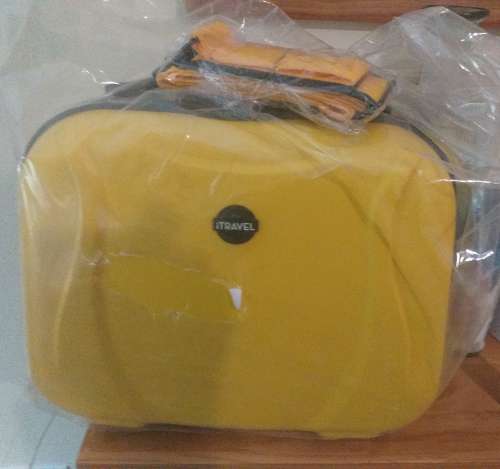 Travel Lite Unisex Yellow Vanity Case 70cm