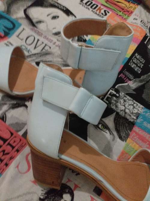 H&M  Leather  Sandals Block Heel (Excellent condition)