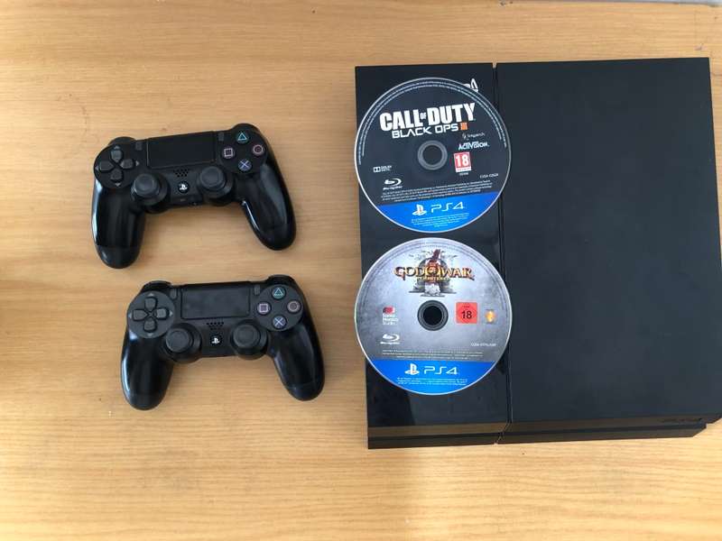 Playstation 4 500gb (1st Gen)