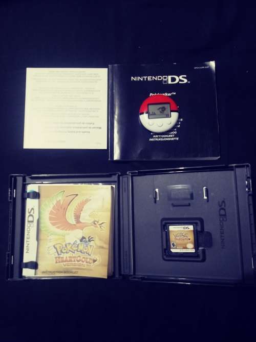 Pokemon Heatgold Version With Pokewalker.