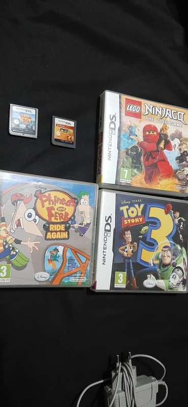 Nintendo DS Xl + 5 games