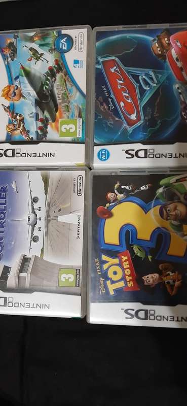 Nintendo DS Grey lots of scratches + 9 games