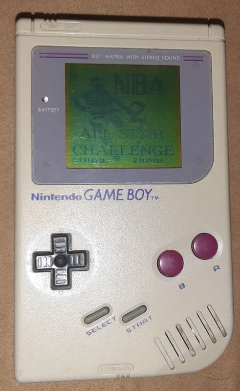 Nintendo Game Boy ( good condition) + 1 game
