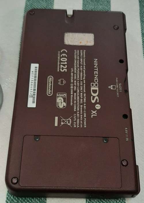 Nintendo DSi XL ( Good condition)