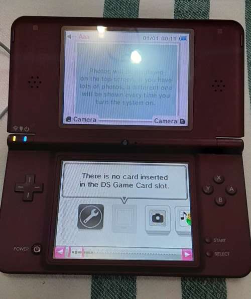 Nintendo DSi XL ( Good condition)