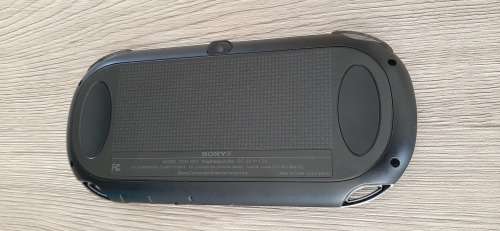 PS Vita 1001 ( one onboard game and one physical game)
