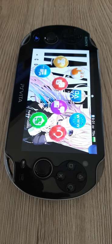 PS Vita 1001 ( one onboard game and one physical game)