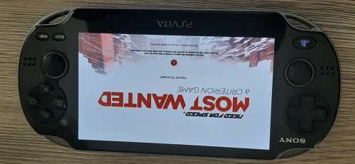 PS Vita 1001 ( one onboard game and one physical game)