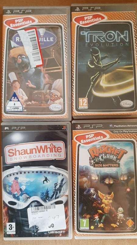 PSP 1001 ( Very Good condition) + 4 games