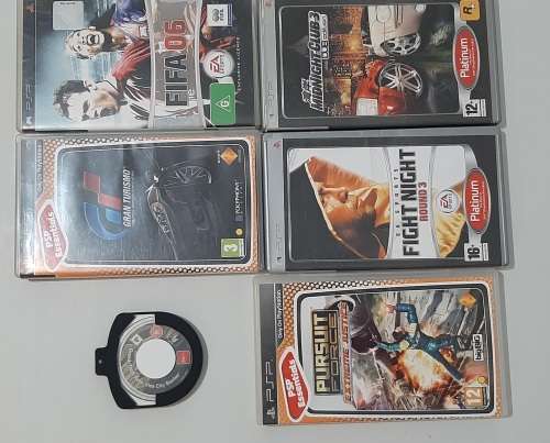 PSP 1000 ( Very Good Condition + 6 Games)
