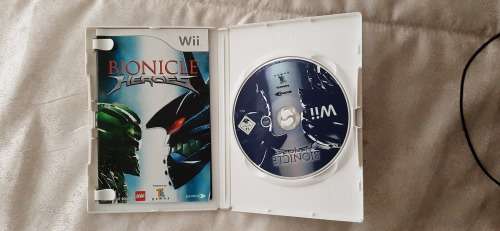 Wii Games Combo ( 6 Games with Cases and 1 without)