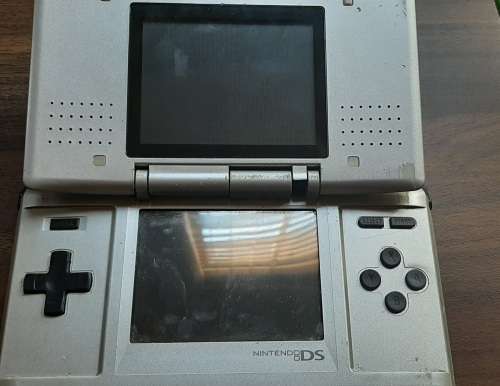 6 X Nintendo DS consoles. ( Please read description)