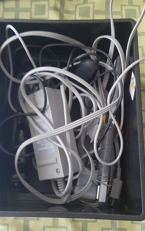 Consoles for repair or parts ( PS3, Wii, 2DS Please read description about faults))