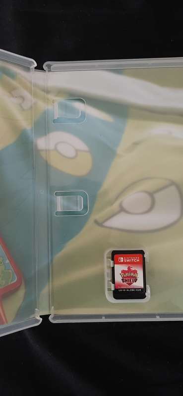 Pokemon Shield