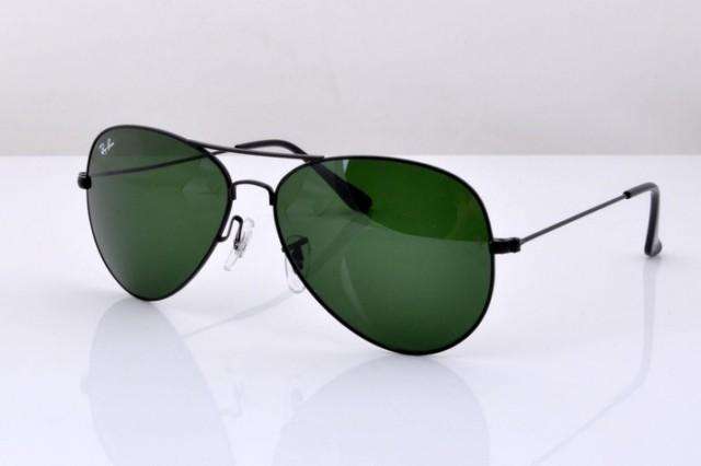 Ray Ban RB3025 Aviator Sunglasses black frame green lens 58x14