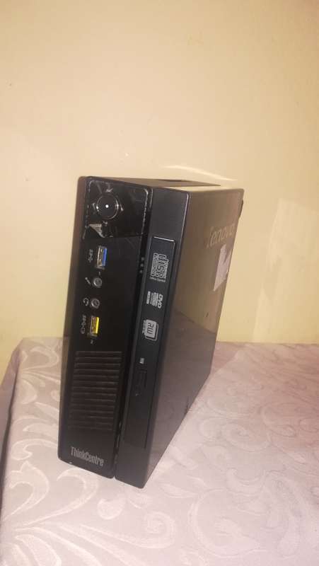 Lenovo M93p Tiny PC