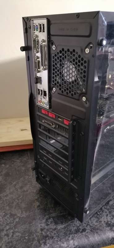 Starter Quad Core i3 8100 Gaming PC!