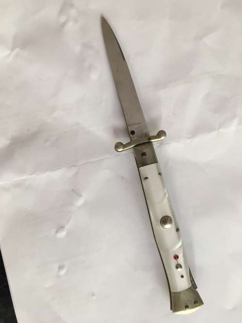 Italian Stiletto Flick Knife