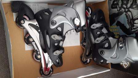 Ozbozz Rollerblades, size UK 5