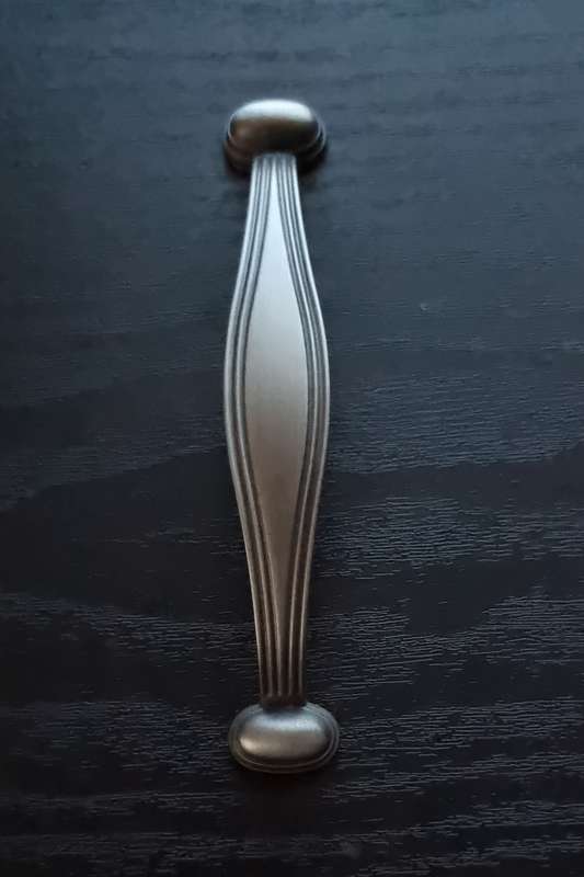 105mm Classic VIC Cupboard/Drawer Handles
