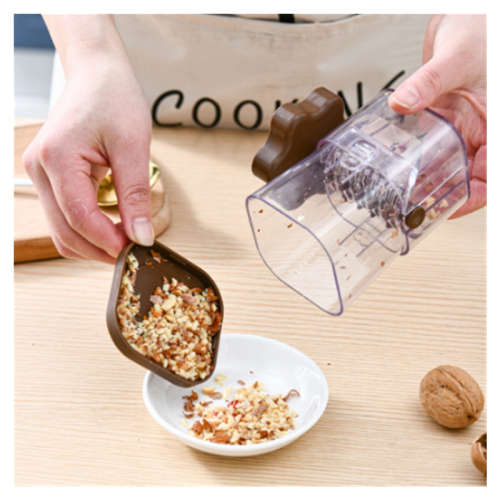 Hand crank Nut Grinder Multifunctional Dried Fruit Crusher Peanut Masher Nut Chopper Peanu