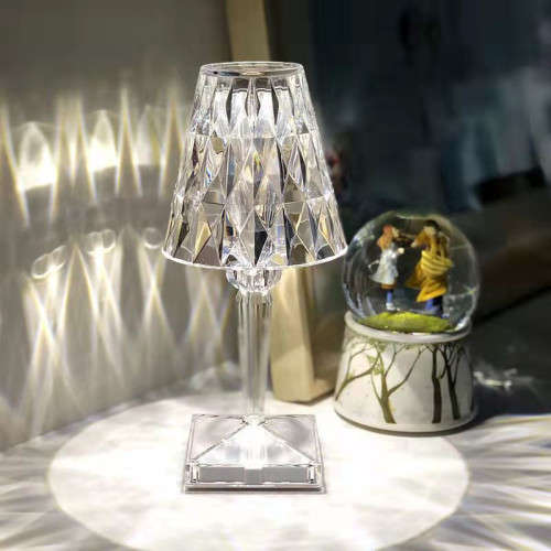 Fashion table lamp bedroom bedside romantic creative table lamp atmosphere LED night light