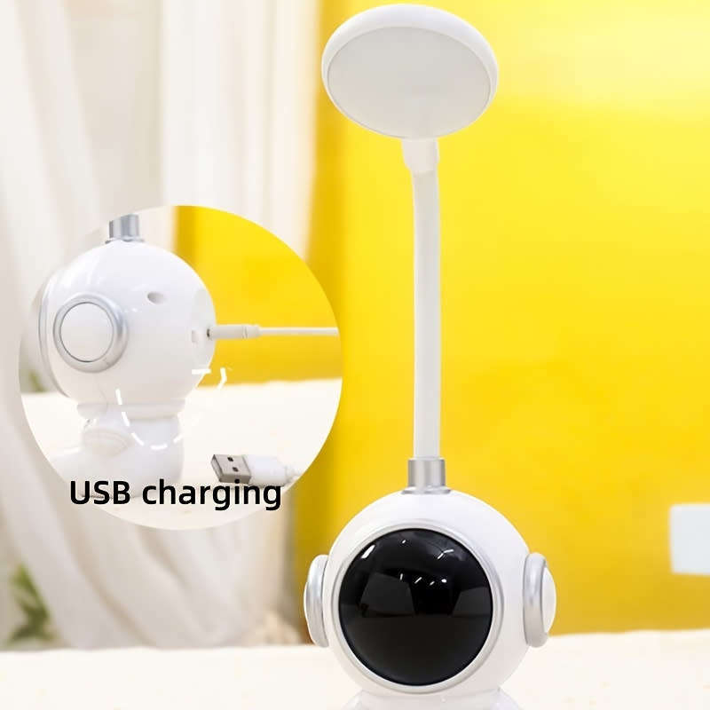 Creative Astronaut LED Desk Lamp Desktop Study Lamp Room Decoration