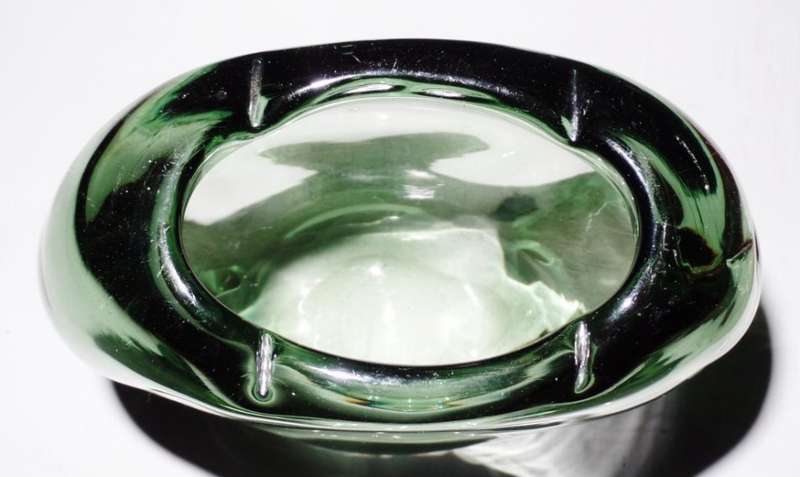 VINTAGE GLASS VASE - GREEN