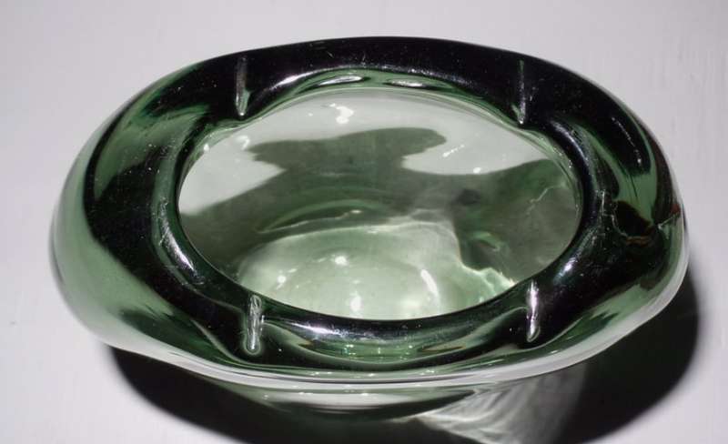 VINTAGE GLASS VASE - GREEN