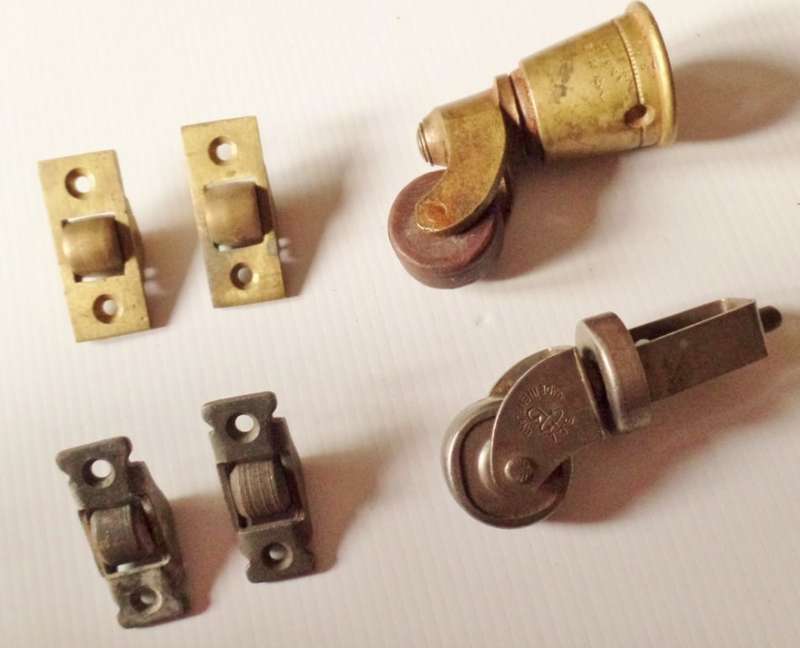 ANTIQUE BRASS/METAL CASTORS X 6