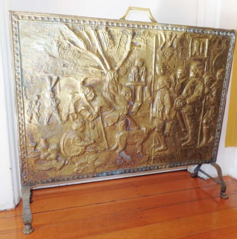 ANTIQUE DUTCH BRASS FIRESCREEN