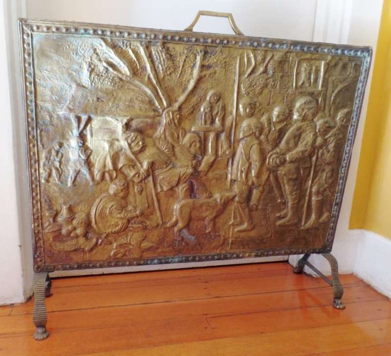 ANTIQUE DUTCH BRASS FIRESCREEN