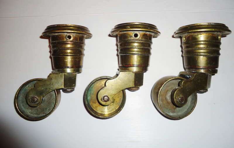 Antique brass piano castors - weight 2300 grams