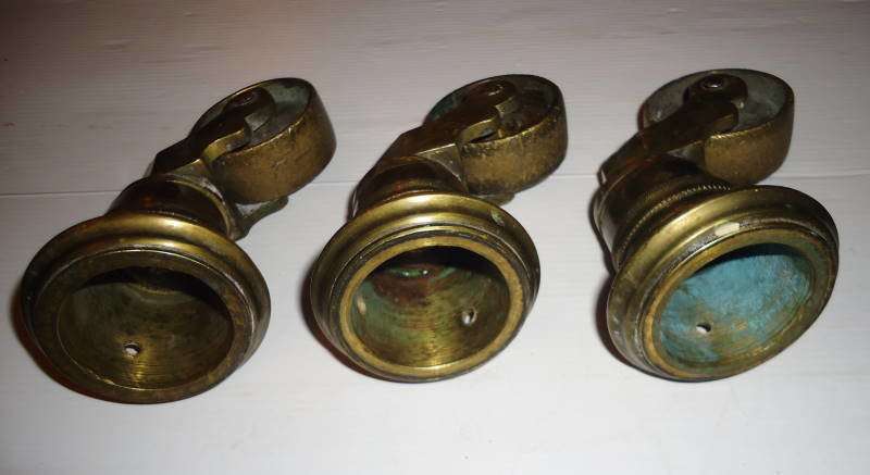 Antique brass piano castors - weight 2300 grams