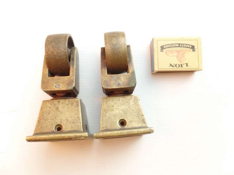 LARGE ANTIQUE SOLID BRASS SQUARE CUP CASTORS - FOR GRAND PIANO