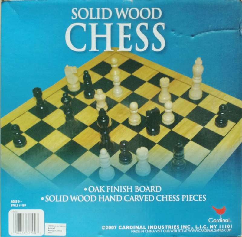 WOODEN CHESS SET - OAK FINISH BOARD - SOLID WOOD HAND CARVED CHESS PIECES