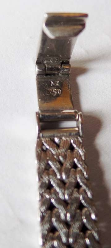 VINTAGE LADIES CYMA 18 CT. WHITE GOLD WATCH AND STRAP